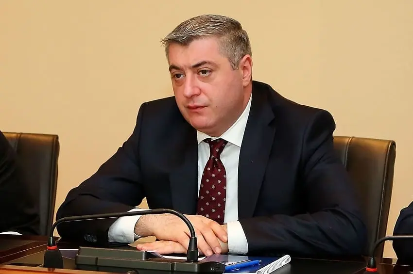 კახა კახიშვილი და ავეჯის საქმე