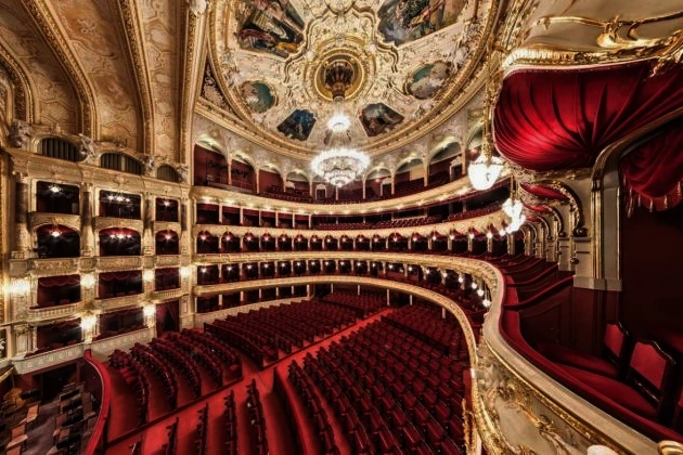 თანამედროვე თეატრი